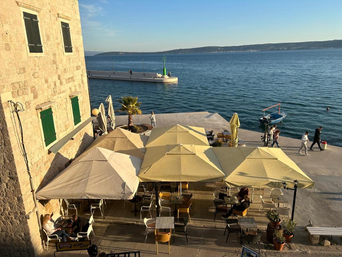 Portside * Kastela